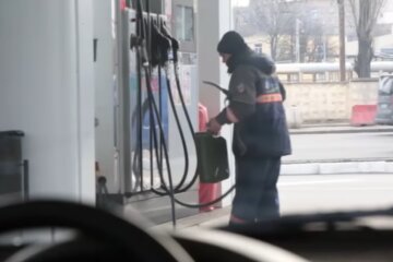 АЗС. Фото: скриншот YouTube-видео