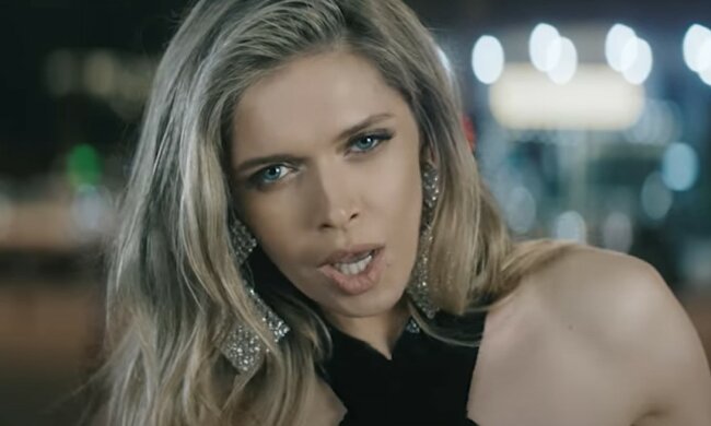 Вера Брежнева. Фото: скриншот YouTube