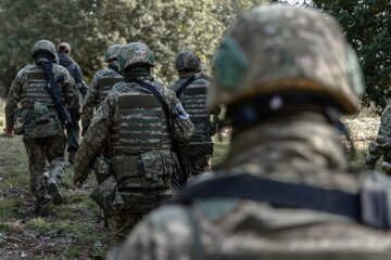 В ПФУ пояснили, як військова служба зараховується до страхового стажу. Фото: Скріншот YouTube