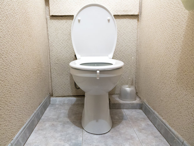 Регулярные ночные походы в туалет могут быть признаком гипертонии