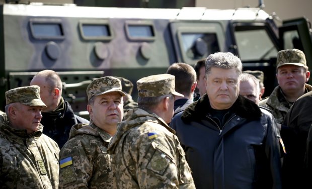 Порошенко уволил главу Национальной гвардии