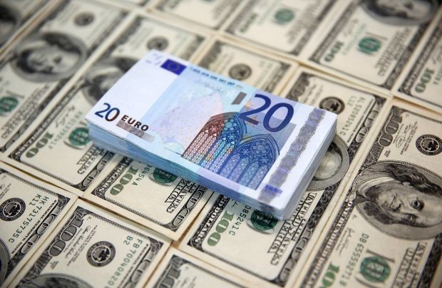 Гривна резко упала: Нацбанк опубликовал новый курс валют