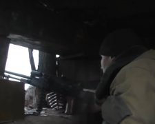 Украинские военные ранены в результате обстрелов оккупантов