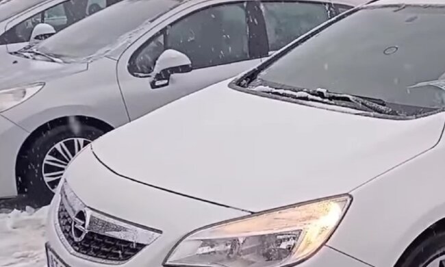 Автомобіль. Фото: скріншот Youtube