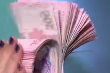 Названы три знака Зодиака, которым повезет в июне. Фото: сркиншот YouTube