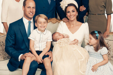 Принцу Луи исполнился год: в сети появились первые фото маленького наследника