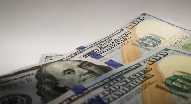Курс доллара на 21 августа. Фото: скриншот YouTube