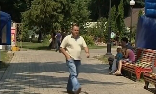 Жаркий день