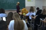Урок в школе. Фото: скриншот YouTube-видео