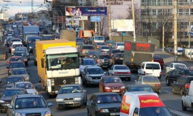 Дорог опять не видать в Киеве: что перекроют на этот раз