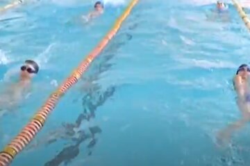 В Минздраве рассказали, как будут работать спортзалы и бассейны. Фото: скриншот YouTube