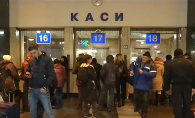 В "Укрзализныце" не будут повышать цены на билеты после карантина. Фото: скриншот YouTube