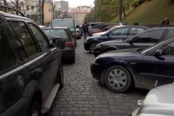 Автомобили. Фото: скриншот Youtube