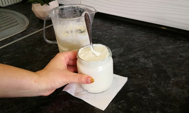 Домашняя сметана. Фото: YouTube