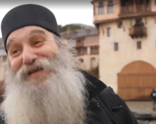 Монах Лука з Афону дав прогноз, коли закінчення війни в Україні. Фото: Стіна