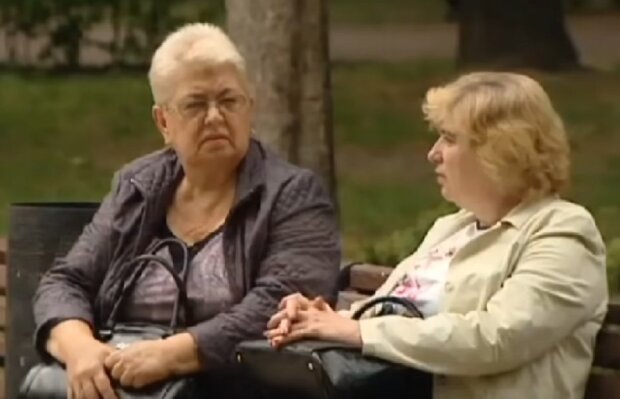 Українські пенсіонери. Фото: скріншот Youtube