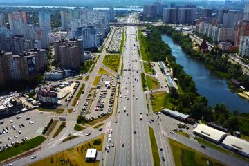 Багатоповерхівки. Фото: YouTube