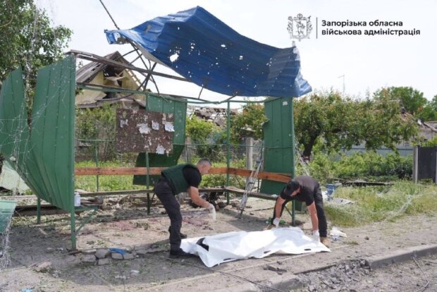 російський КАБ влучив у зупинку громадського транспорту, загинули люди