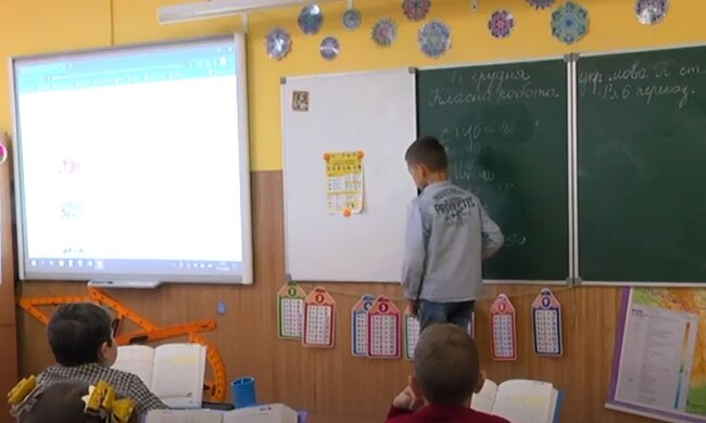Урок в школе. Фото: скриншот YouTube-видео