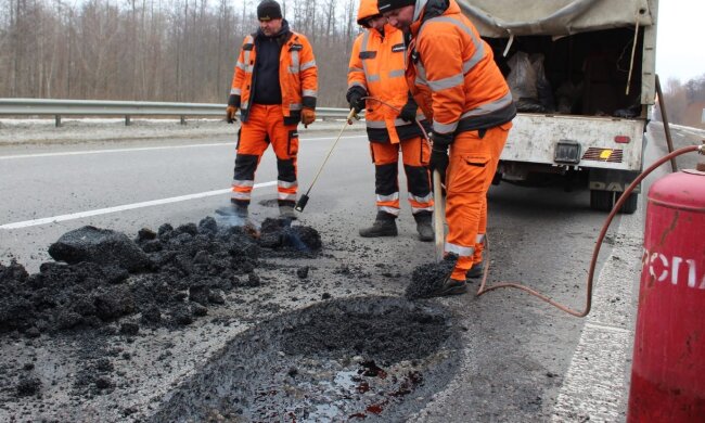 Київ паралізує на три доби: десятки мостів, естакад та шляхопроводів закриють на ремонт уже з 5 березня