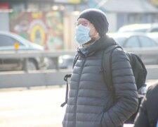 Киев не отпускает, "красная" зона все ближе: слишком рано сняли маски