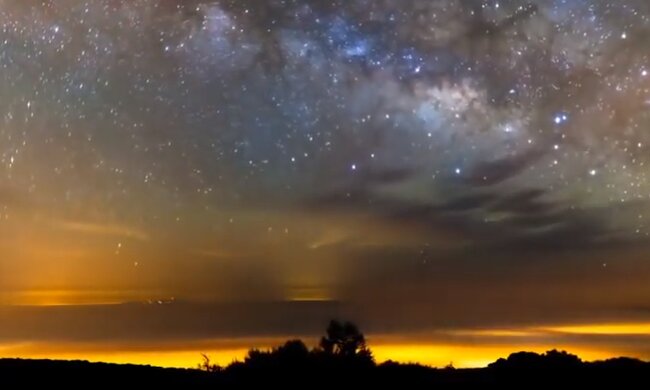 Зоряне небо. Фото: скріншот YouTube-відео