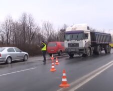 На Буковине произошла масштабная авария. Фото: скриншот Youtube-видео