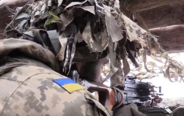 В зоне ООС получили ранения четверо защитников Украины. Фото: скриншот YouTube