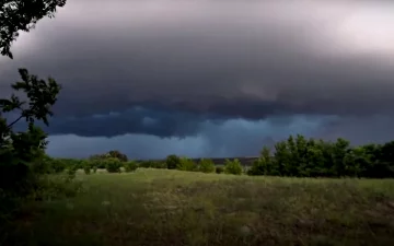 Погода в Україні. Фото: скріншот YouTube-відео.