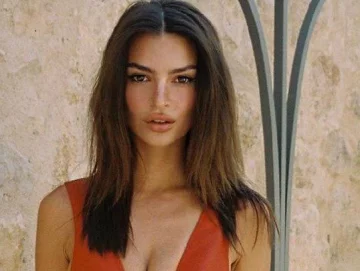 Эмили Ратаковски, источник: instagram/emrata