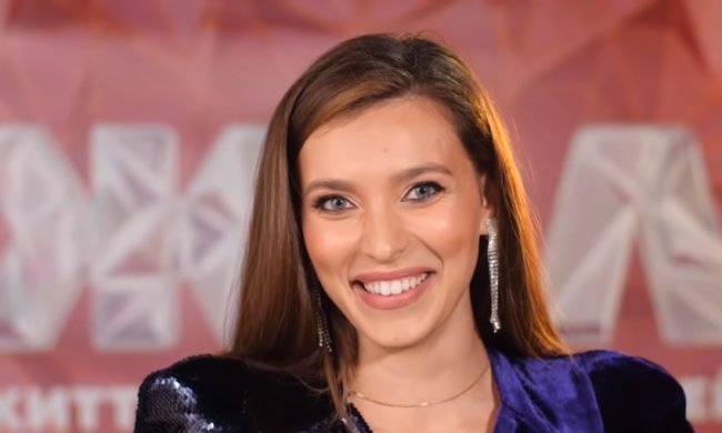 Регина Тодоренко показала фото с жаркого пляжа, фото: YouTube