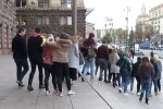 Студенты будут бороться с вирусом. Фото: youtube