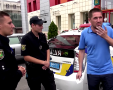 У поліції попередили водіїв, що обов'язково потрібно мати в автомобілі. Фото: YouTube