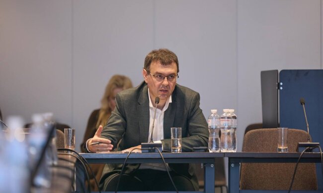 Гетьманців попередив українців про масштабне заморожування пенсій. Фото: Telegram
