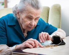 Пенсионеры, доплата к пенсии, деньги. Фото: Telegram