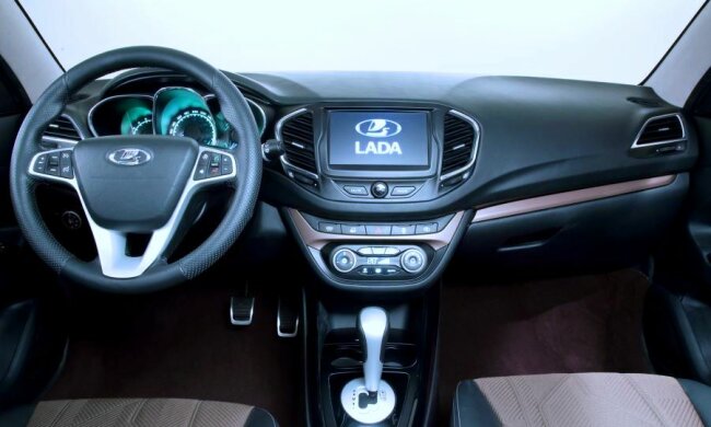 Салон LADA. Фото: скриншот YouTube