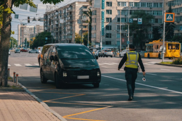 Поліція закриває по всьому Києву дороги – водіїв попередили