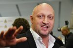 Пьяные разборки в туалете: Куценко решил надавать по шее российскому певцу, посетители ресторана потеряли дар речи