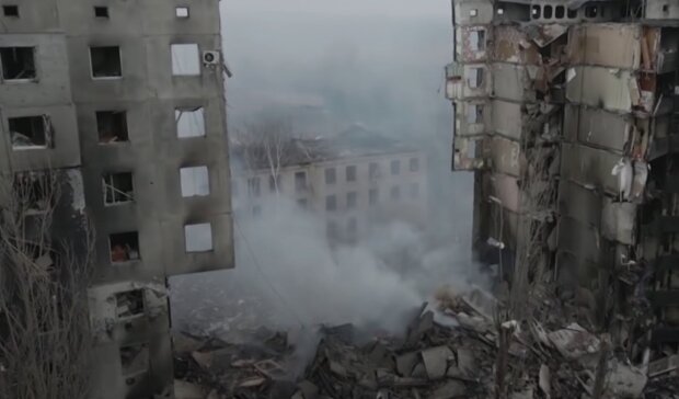 Усіх українців попередили: що робити з платіжками за "комуналку" під час зруйнованого житла