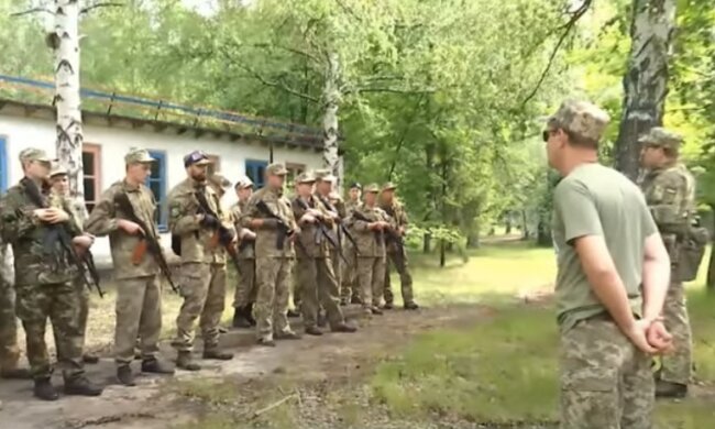 Украинцев расстроили: ждите призыва - Минобороны создает территориальную оборону