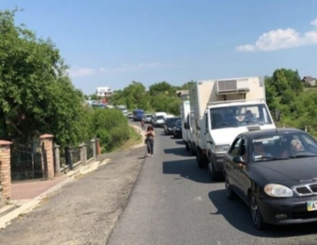 Под Киевом перекроют дорогу надолго: что делать водителям, схема