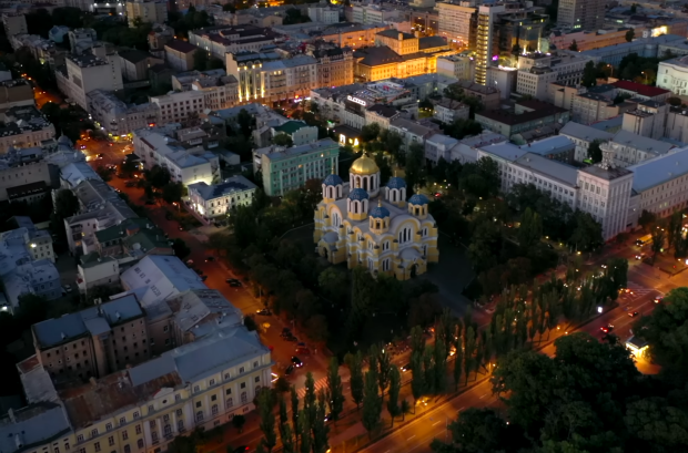 Повітряна тривога та обмеження для водіїв - що трапилося у Києві в ніч проти 22 травня