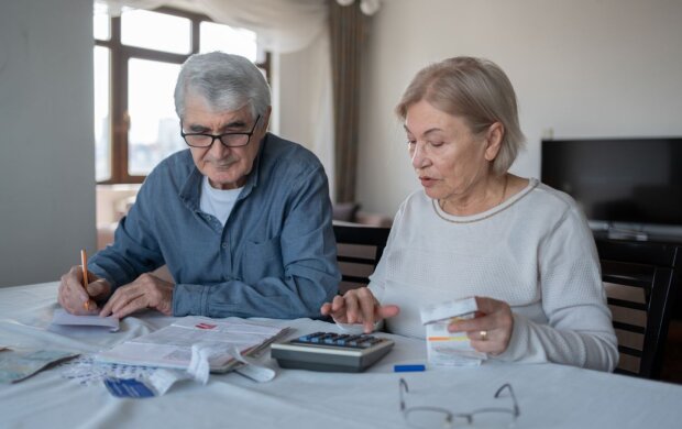 Пенсіонери, розмір пенсії, зарплата. Фото: Telegram