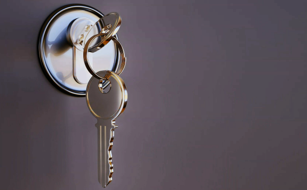 В українців почали забирати житло через суди. Фото: YouTube