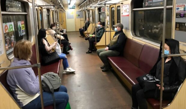 Это неизвестно науке: в киевском метро нашли странную живность, удивились даже американцы