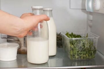 Молоко. Фото: YouTube