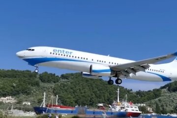 Самолет. Фото: Youtube