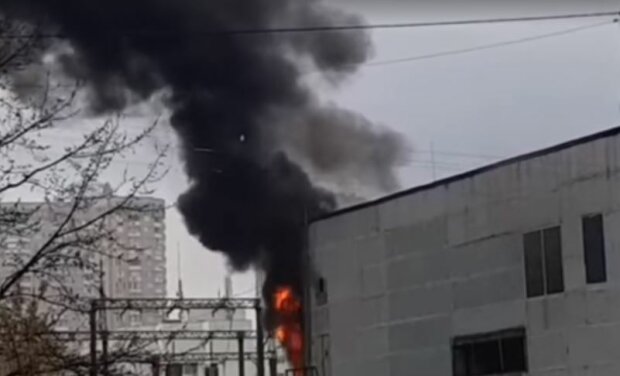 В Киеве рванула электроподстанция: аварийку ждали почти час, подробности