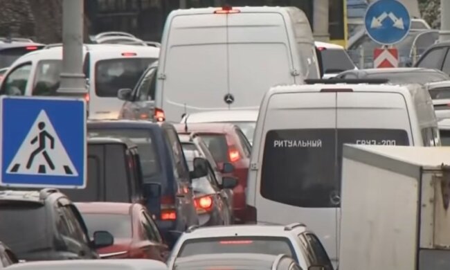 На выходных столица погрязнет в пробках: начнутся масштабные перекрытия. Куда лучше не ехать