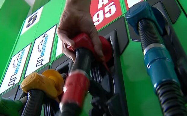 Цены на бензин в Украине. Фото: YouTube, скрин